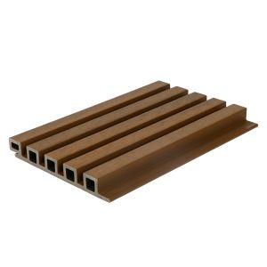 Composiet wand bekleding 25x196mm Teak